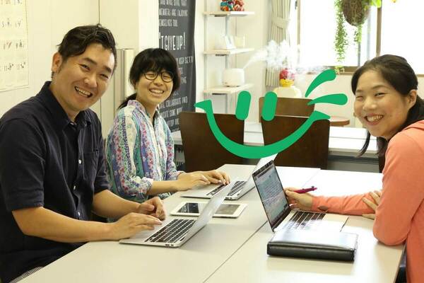 smile create group 社員