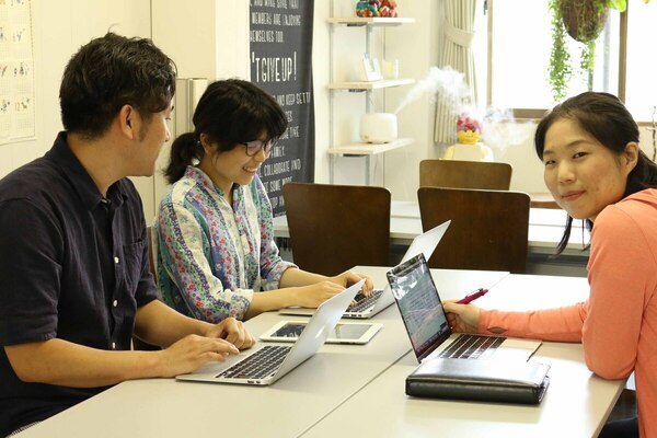 smile create group 社員